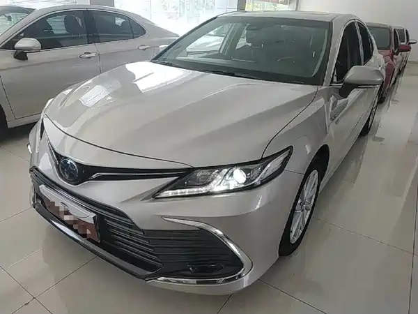 Toyota Camry 2021