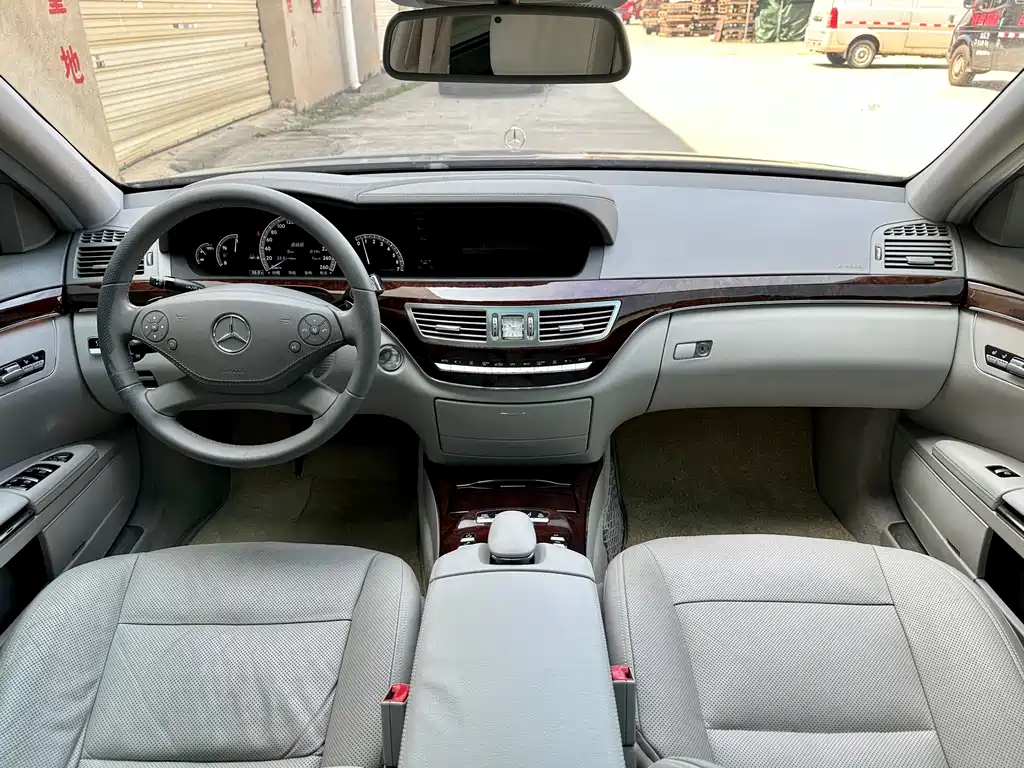 Mercedes-Benz S-Class 2010 — фото 12