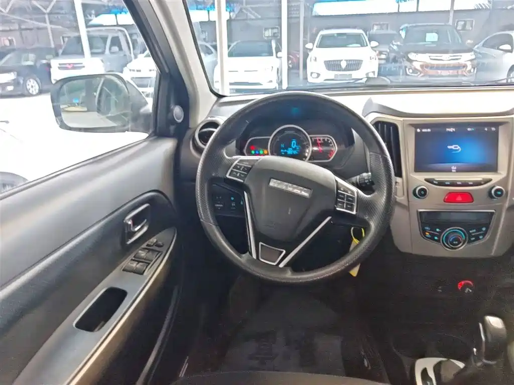 Haval H1 2016 — фото 11