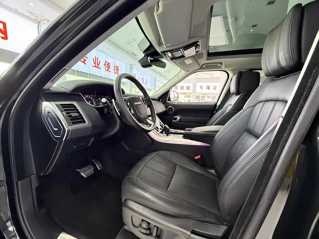 Land Rover Sport 2020 — фото 13