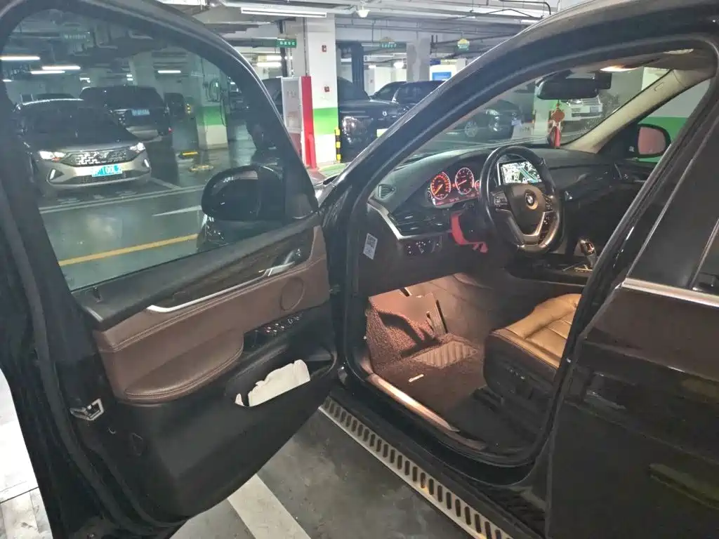 BMW X5 2015 — фото 17
