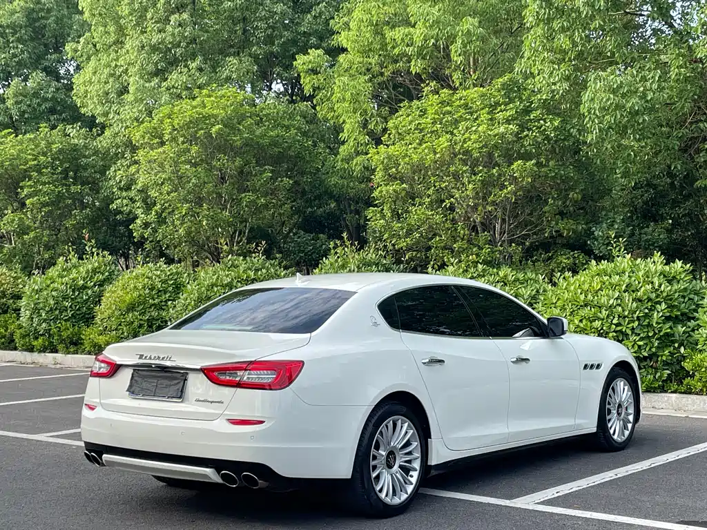 Maserati Quattroporte 2014 — фото 15