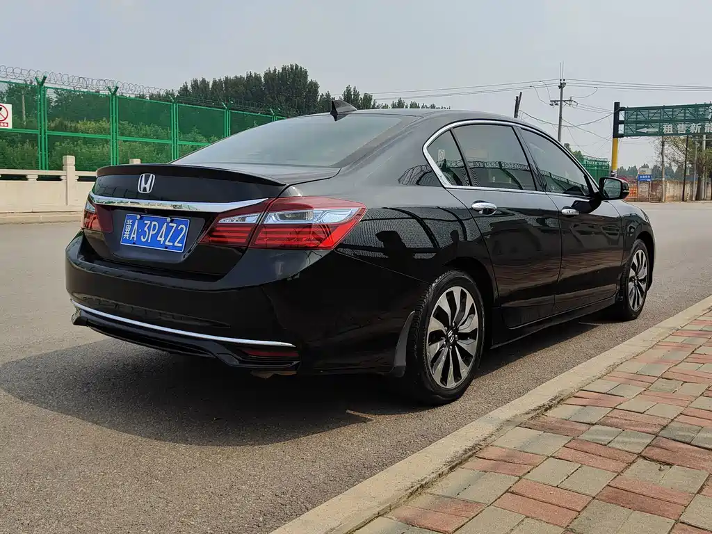Honda Accord 2017 — фото 4