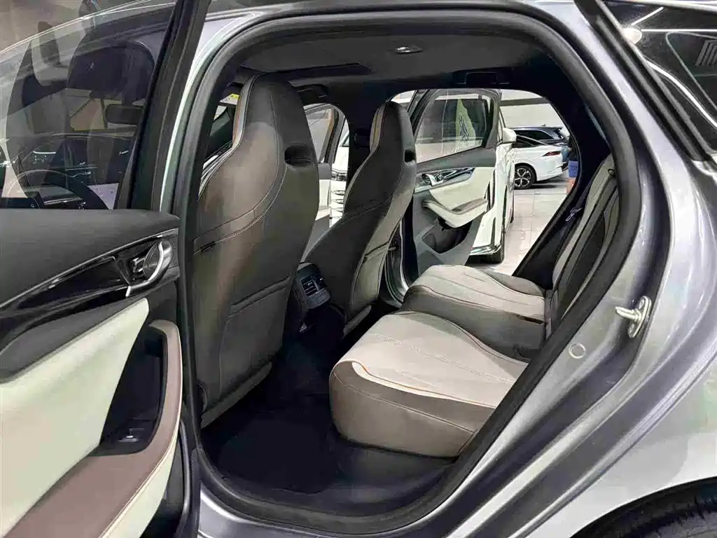 BYD Qin PLUS 2023 — фото 14