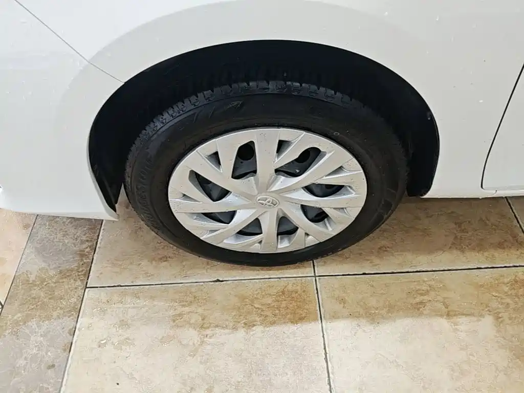 Toyota Vios FS 2022 — фото 23