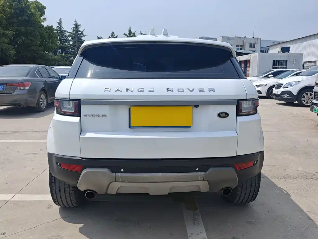 Land Rover Evoque 2017 — фото 14