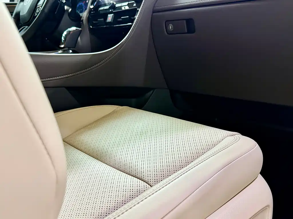 Toyota Alphard 2025 — фото 22