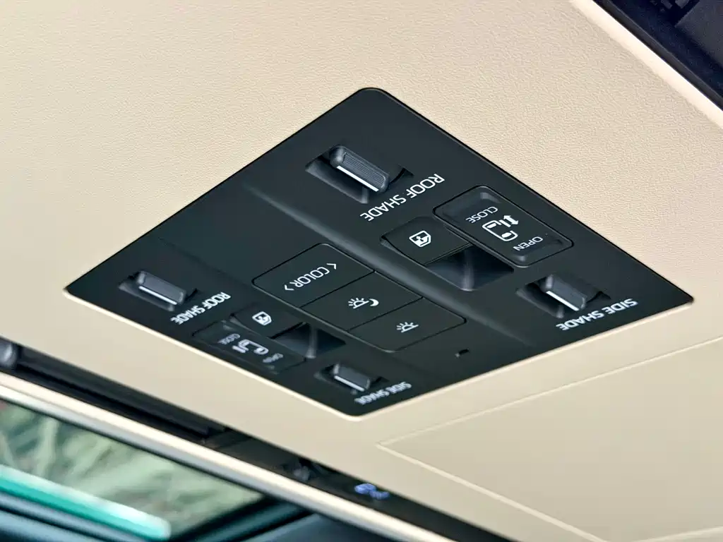 Toyota Alphard 2025 — фото 37