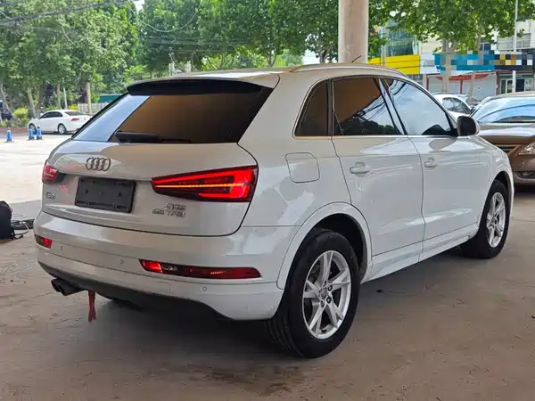 Audi Q3 2016