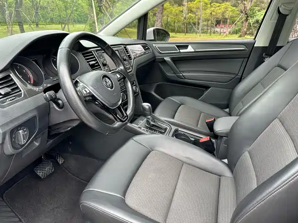 Volkswagen Golf Jialu 2017