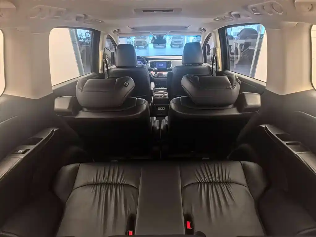 Honda Odyssey 2020 — фото 13
