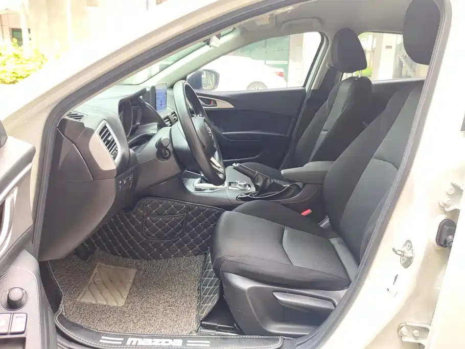 Mazda 3 Angkesela 2020 — фото 9