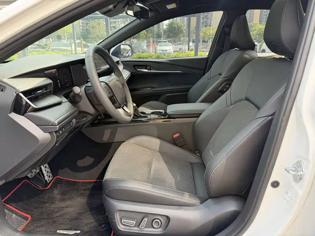Toyota Camry 2026 — фото 10