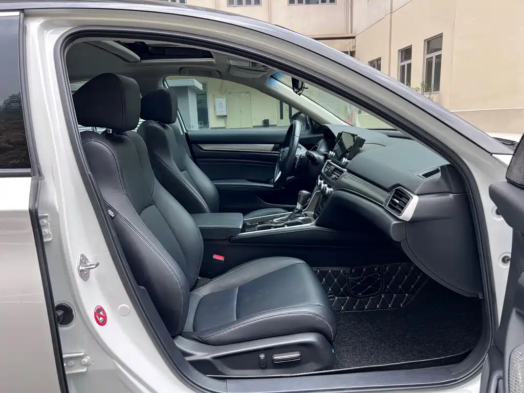 Honda Accord 2021 — фото 11