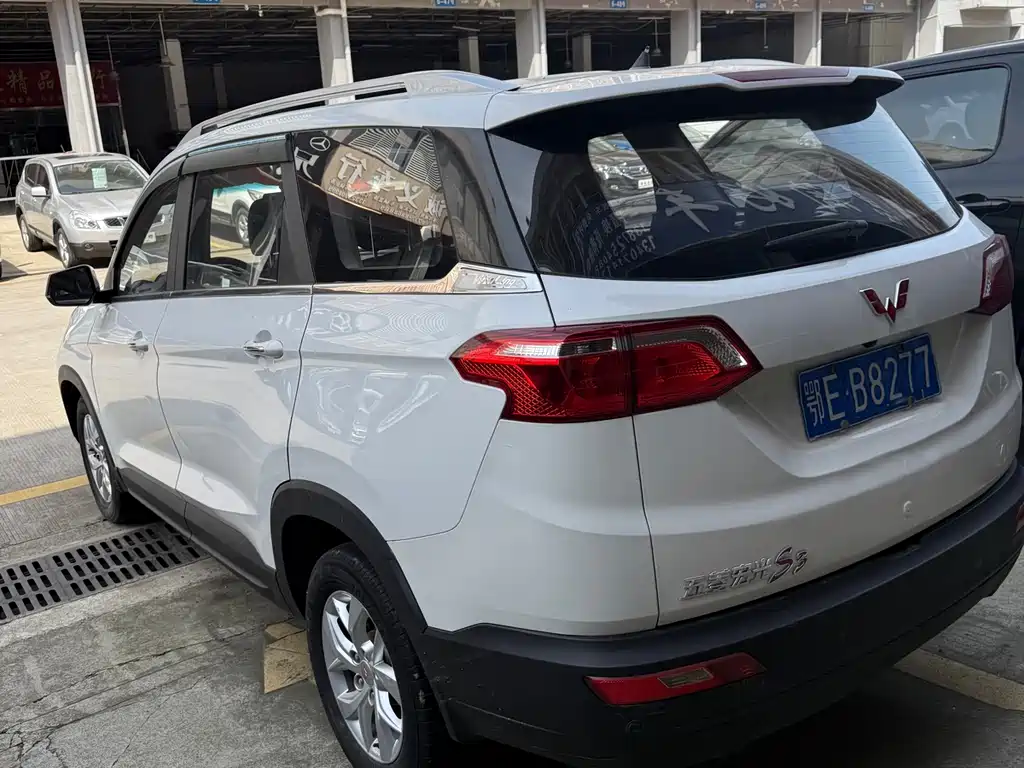Wuling Hongguang S3 2018 — фото 5