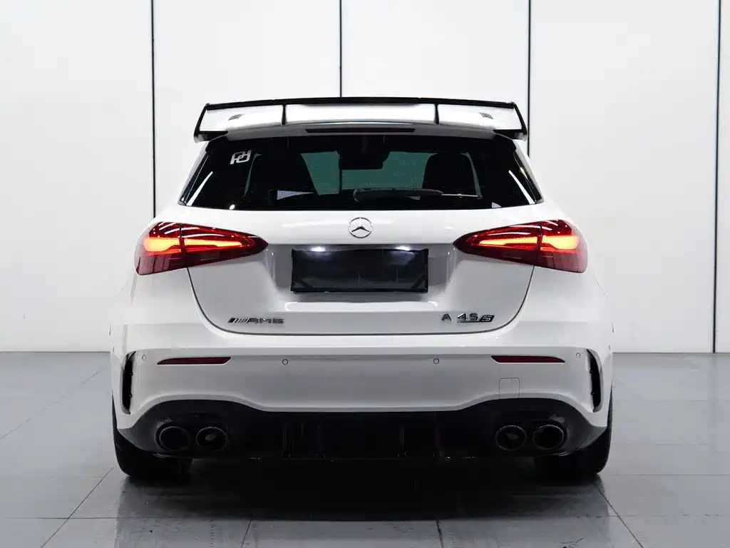 Mercedes-Benz A-Class AMG 2025 — фото 6