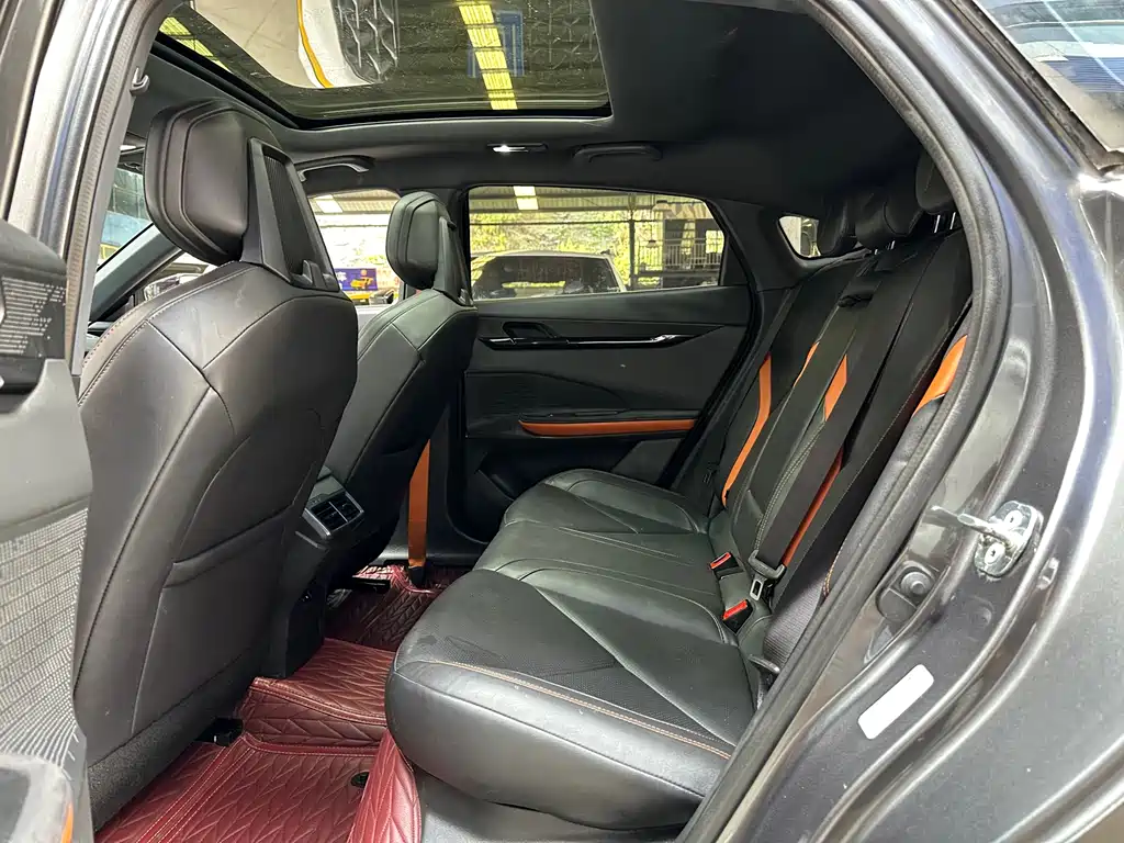 Changan UNI-V 2022 — фото 5