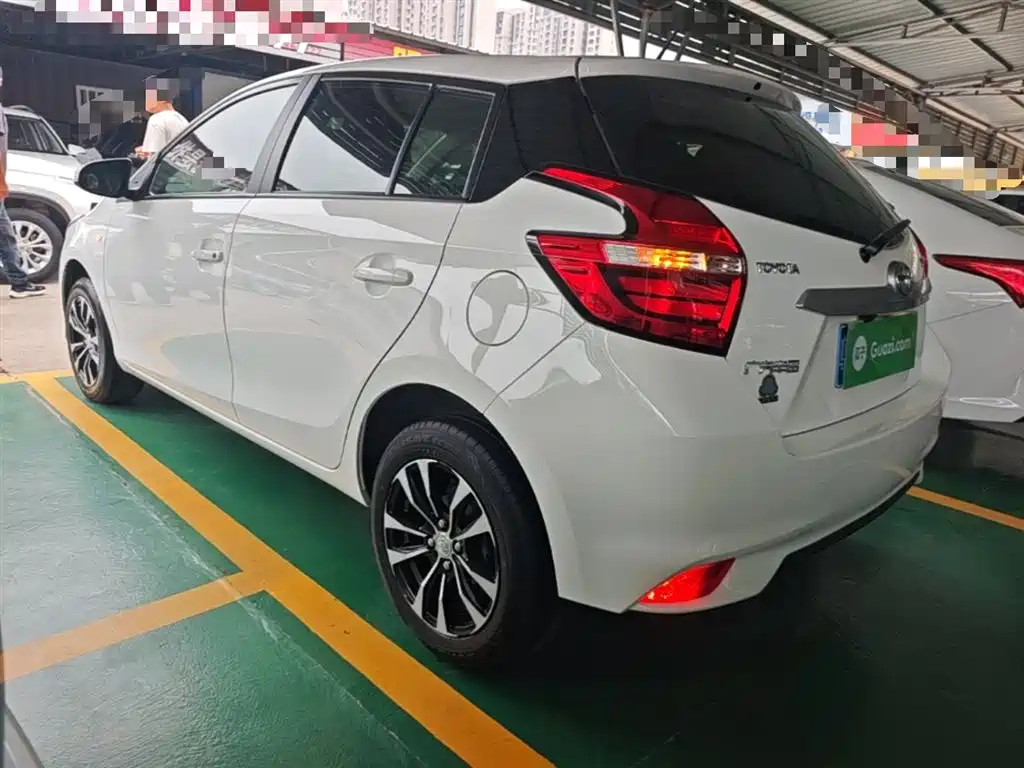 Toyota Yaris L 2019 — фото 5