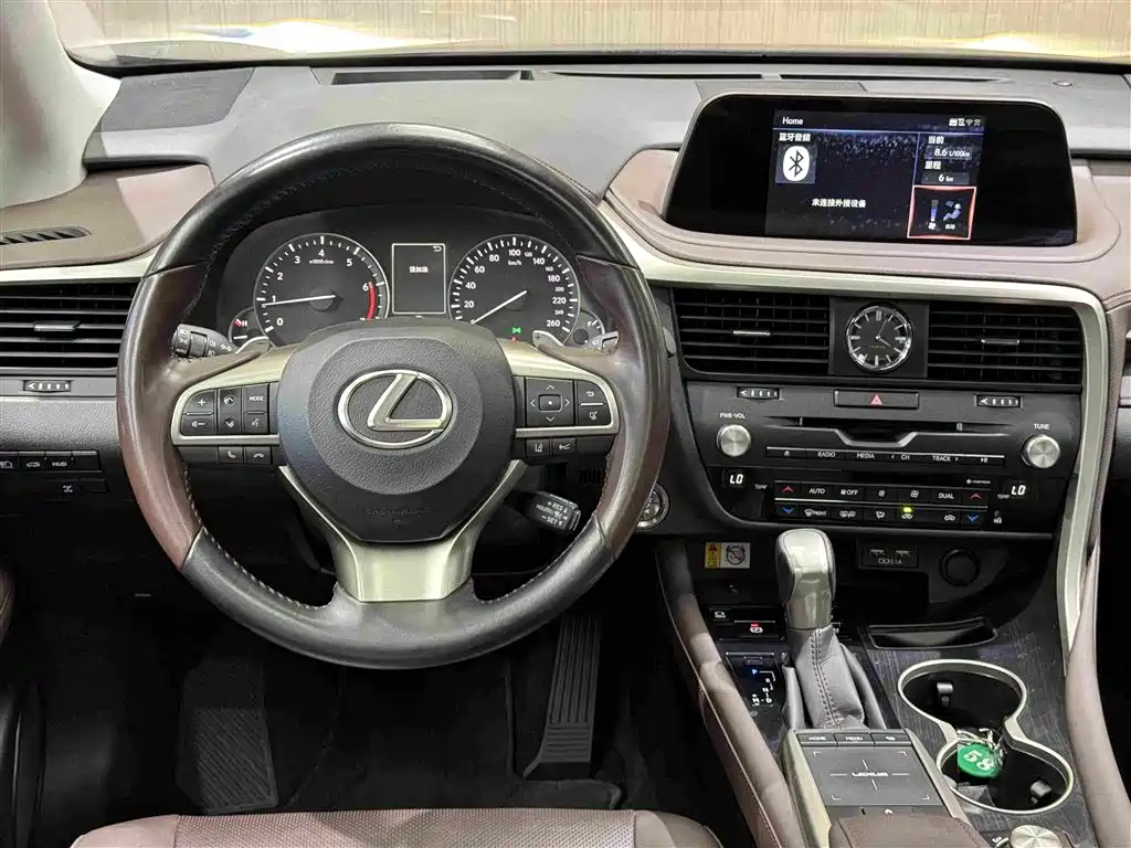 Lexus RX 2022 — фото 12