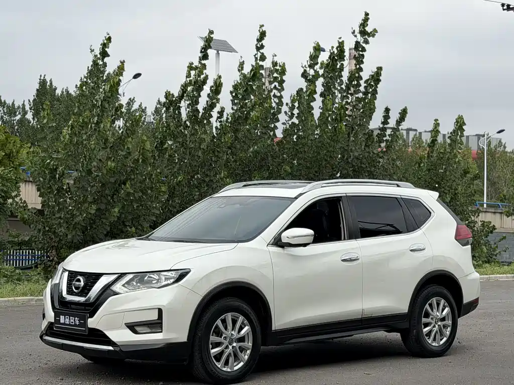 Nissan X-Trail 2021 — фото 1