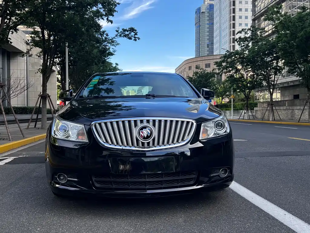 Buick LaCrosse 2011