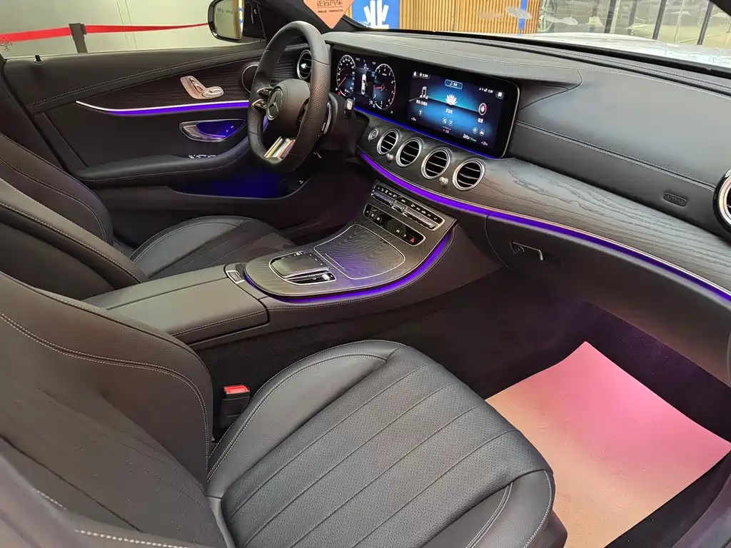 Mercedes-Benz E-Class 2022 — фото 17