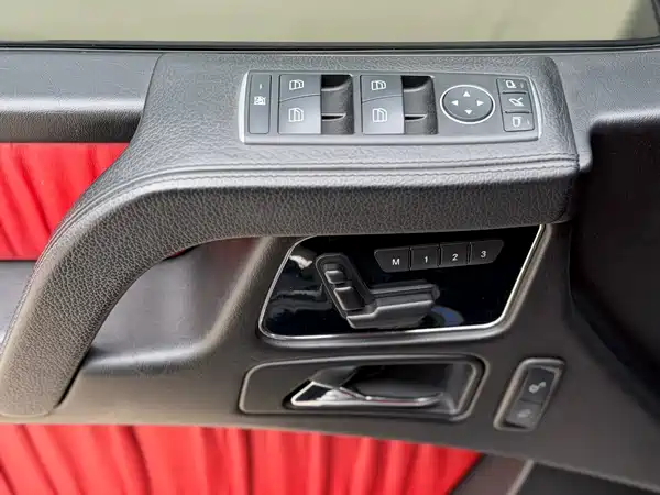 Mercedes-Benz G-Class 2016
