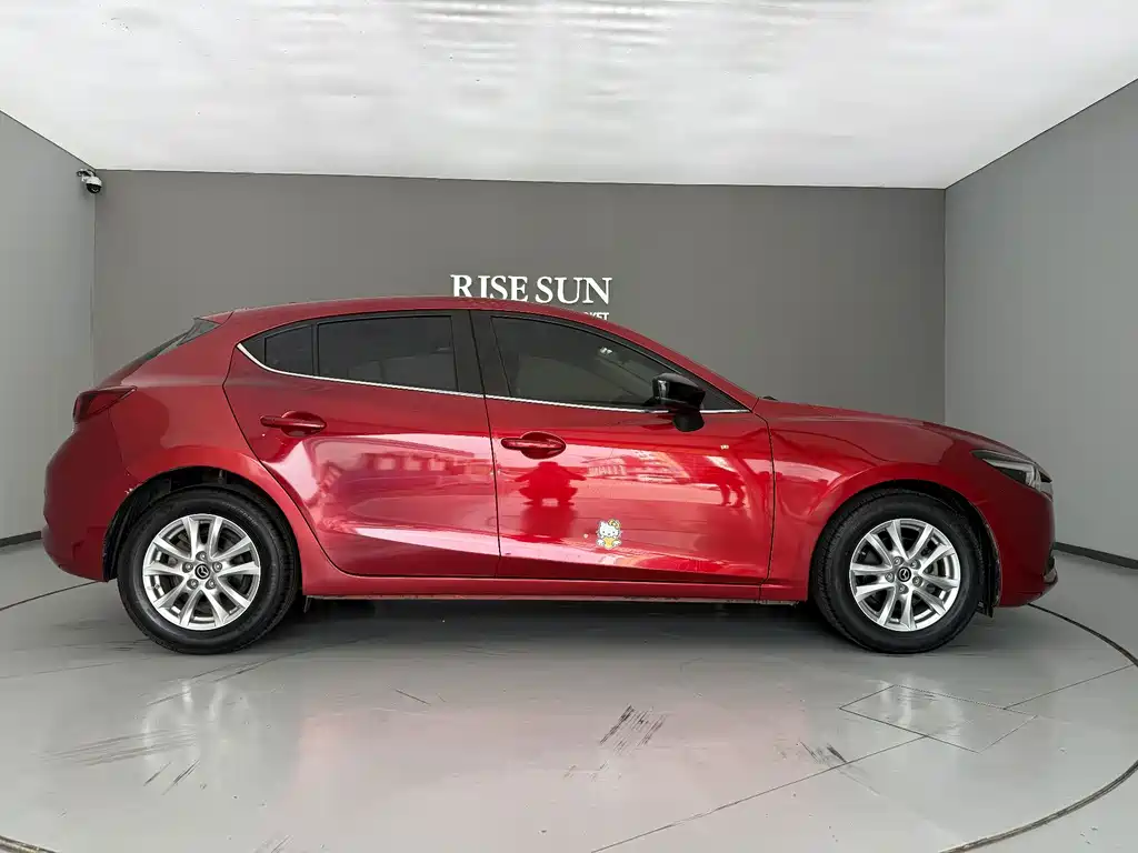Mazda 3 Axela 2019