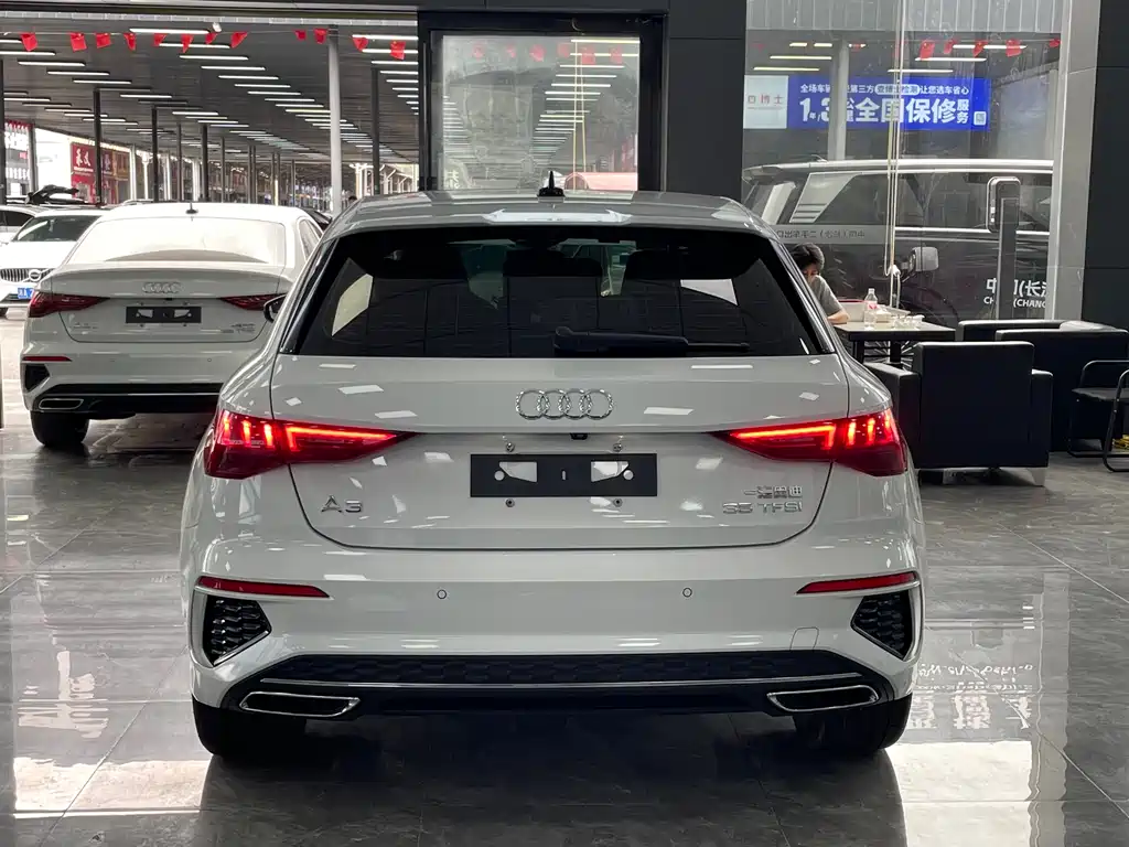 Audi A3 2023 — фото 14