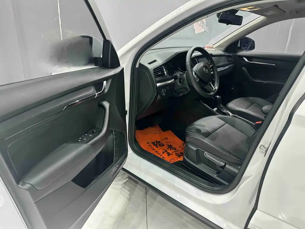 Skoda Kamiq 2023 — фото 10