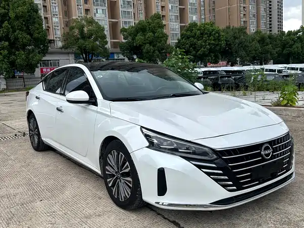 Nissan Teana 2023