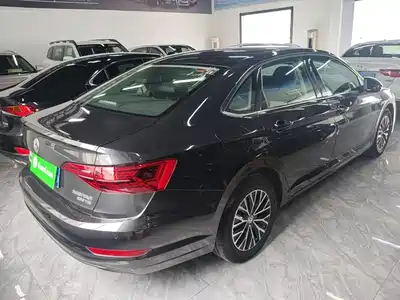 Volkswagen Sagitar 2019
