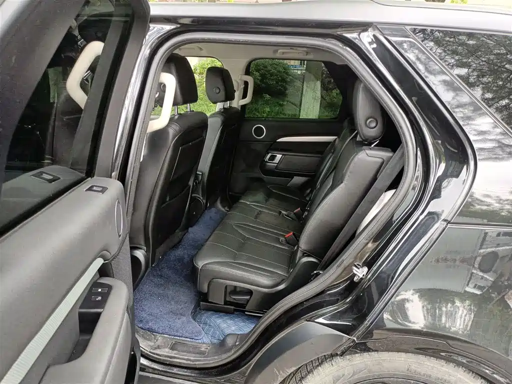 Land Rover Discovery 2020 — фото 15