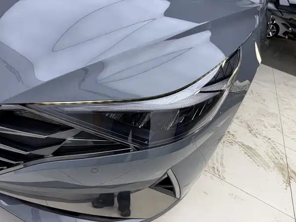 Hyundai Elantra 2023