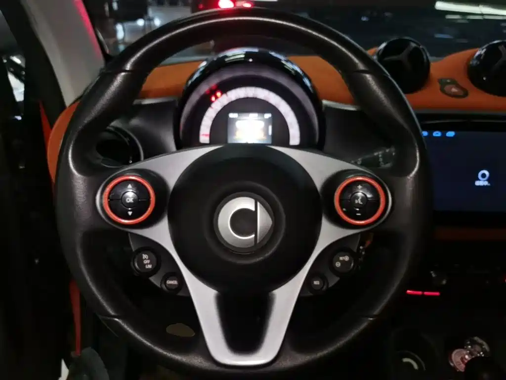 smart Fortwo 2015 — фото 11