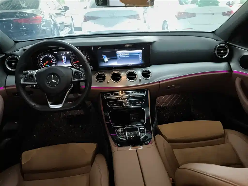 Mercedes-Benz E-Class 2018 — фото 10
