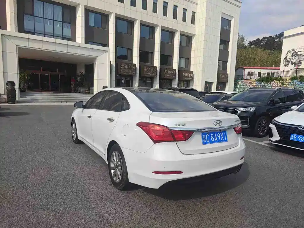 Hyundai Mistra 2015 — фото 6