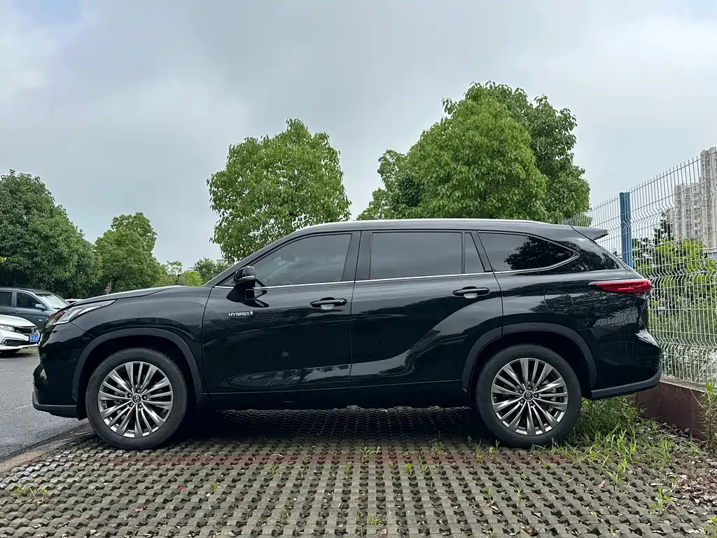 Toyota Highlander 2024