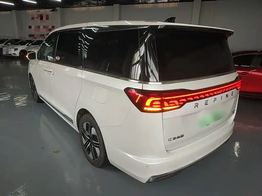 JAC Ruifeng RF8 PHEV 2024 — фото 5