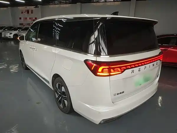 JAC Ruifeng RF8 PHEV 2024