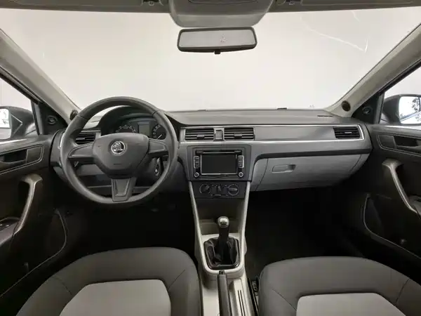 Skoda Rapid 2015