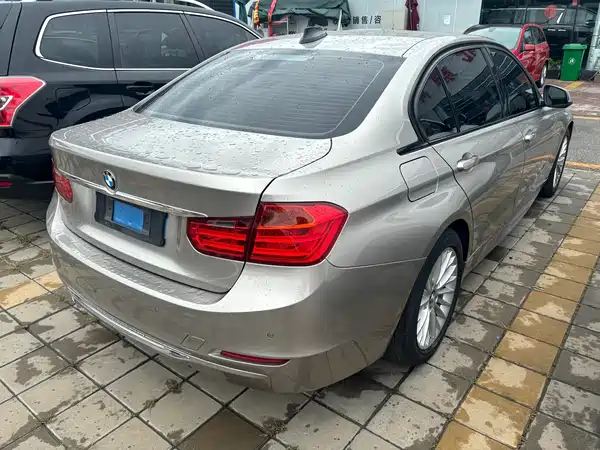 BMW 3 Series 2012