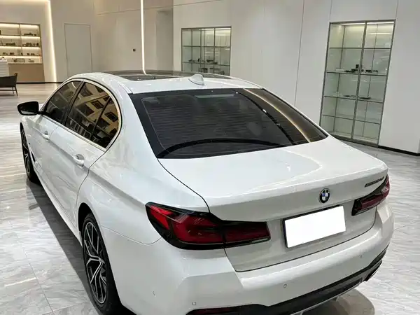 BMW 5 Series 2024