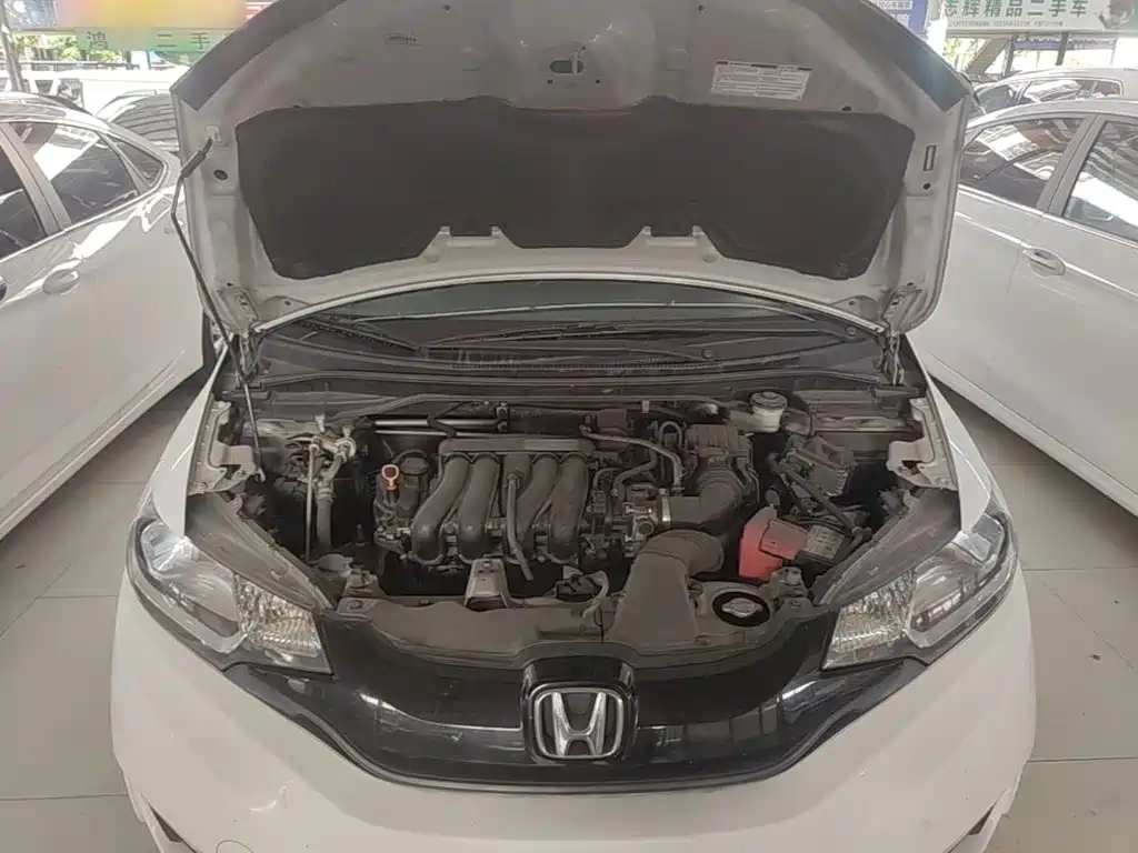 Honda Fit 2016 — фото 20