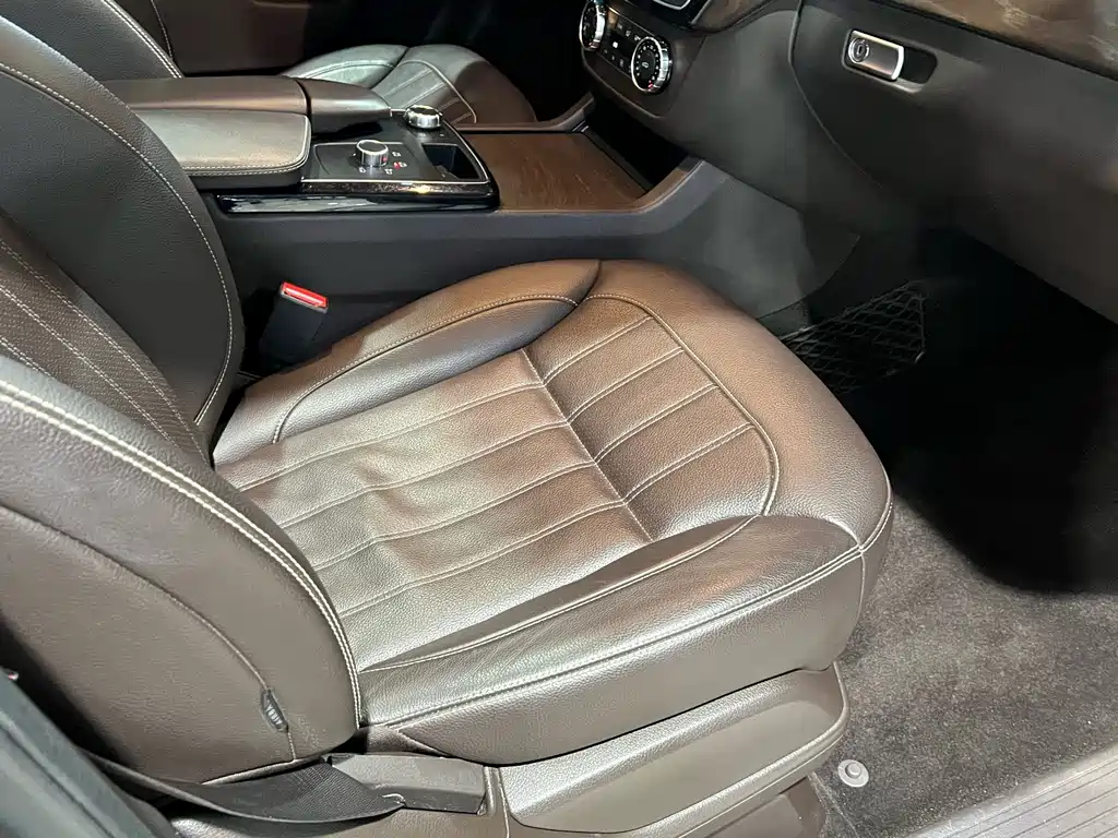 Mercedes-Benz GLE 2017 — фото 22