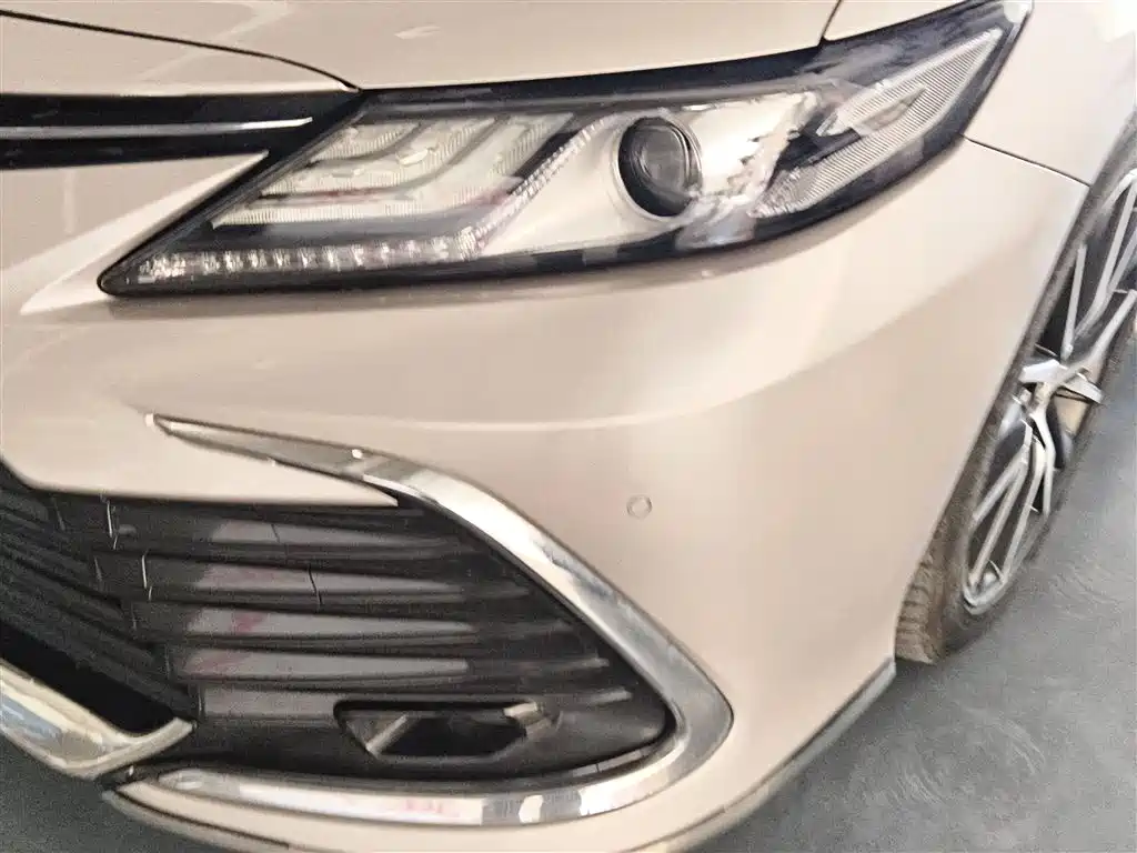 Toyota Camry 2022 — фото 24