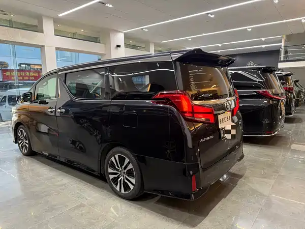 Toyota Alphard 2018