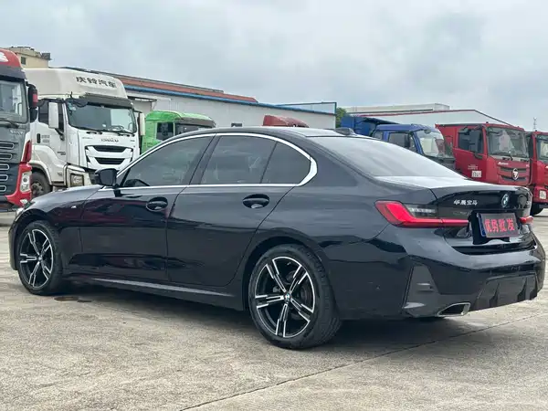 BMW 3 Series 2023