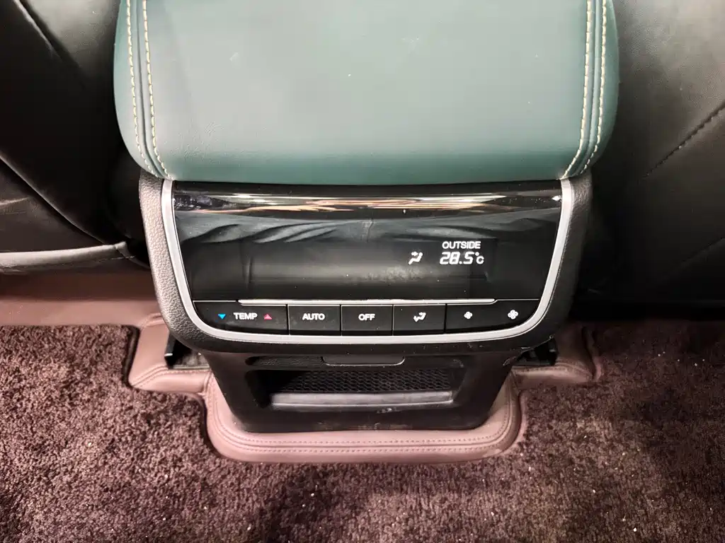 GAC Motor Trumpchi GS8 2023 — фото 17
