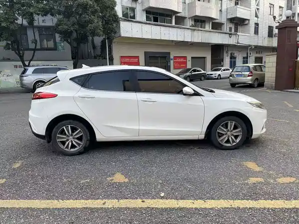 Changan Eado XT 2016
